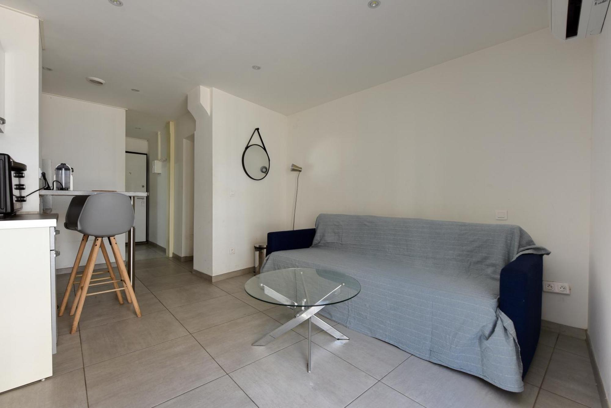 Provencal Studio Netflix Appart-Hotel-Provence La Fare-les-Oliviers 外观 照片
