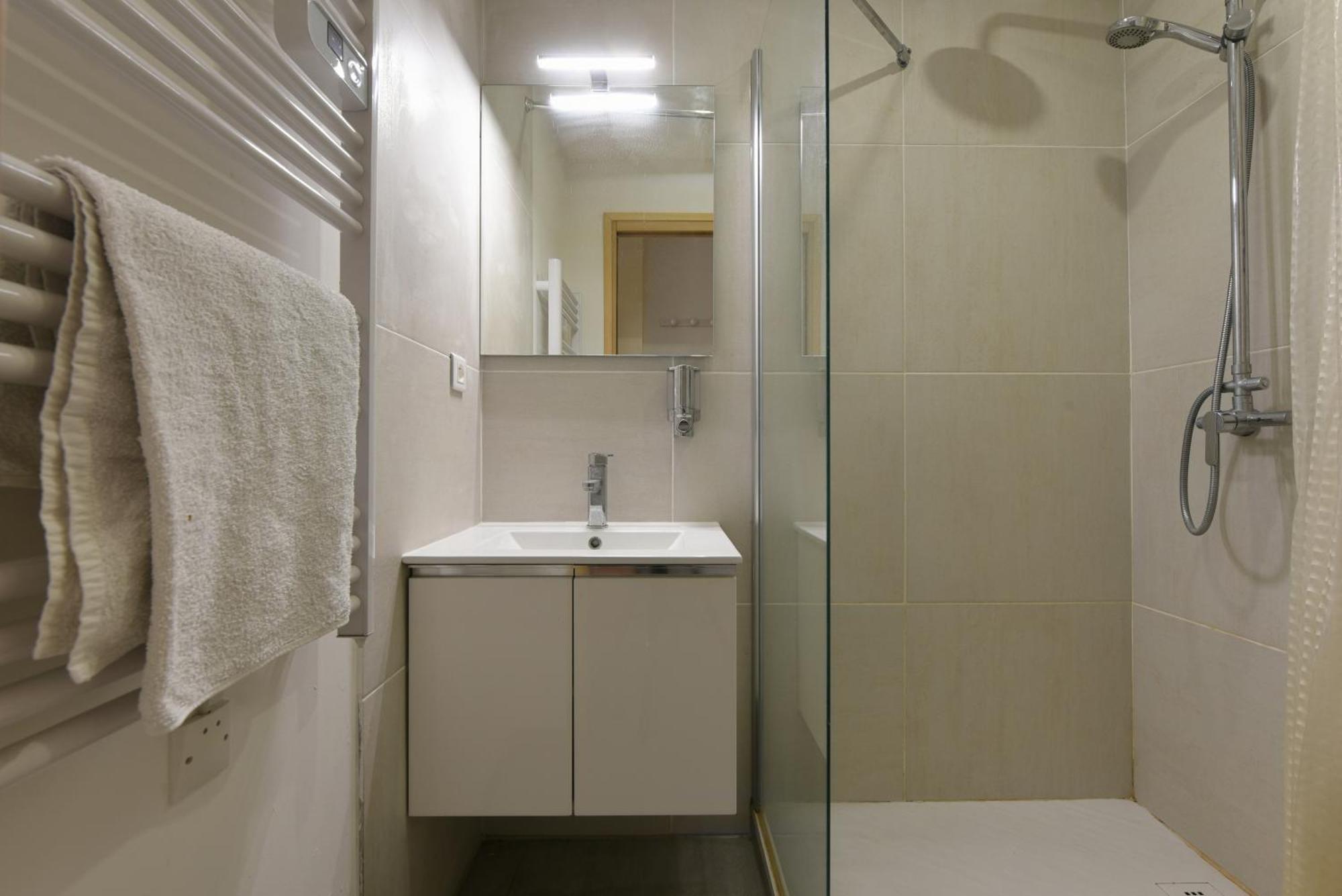 Provencal Studio Netflix Appart-Hotel-Provence La Fare-les-Oliviers 外观 照片
