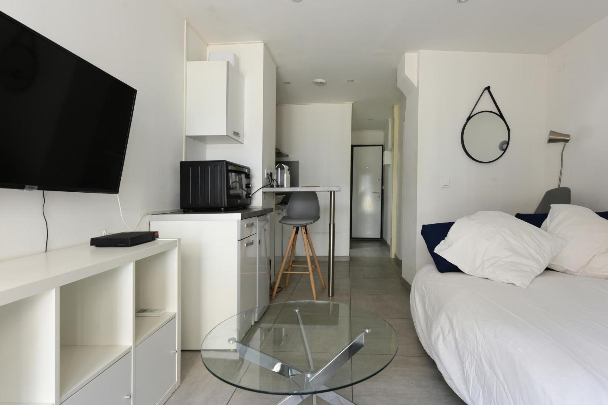 Provencal Studio Netflix Appart-Hotel-Provence La Fare-les-Oliviers 外观 照片