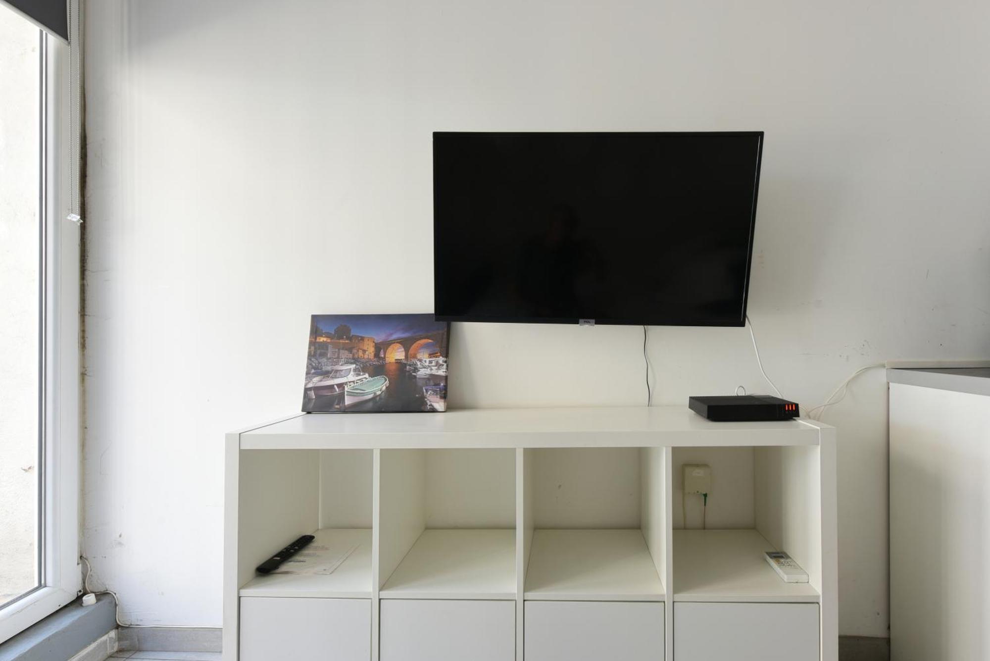 Provencal Studio Netflix Appart-Hotel-Provence La Fare-les-Oliviers 外观 照片